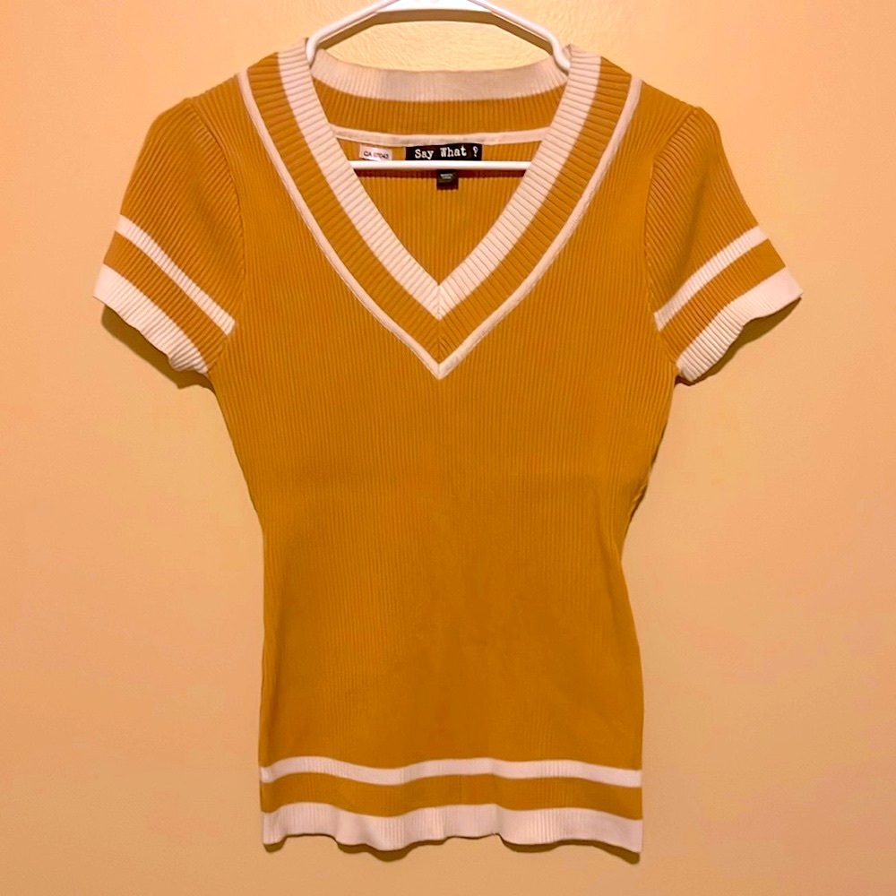 V-neck Yellow T-Shirt with White Stripes Knitted Short Sleeves Very Stretchy